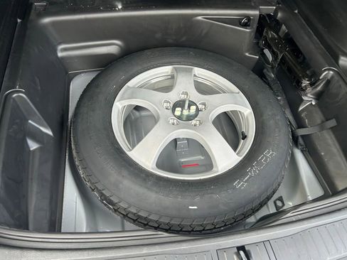 Certified 2024 Jeep Grand Cherokee Limited w/ Black Appearance Package image 47