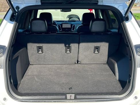 Used 2023 Chevrolet Equinox Premier image 36