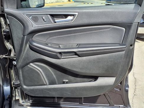 Used 2023 Ford Edge Titanium AWD/4WD image 11