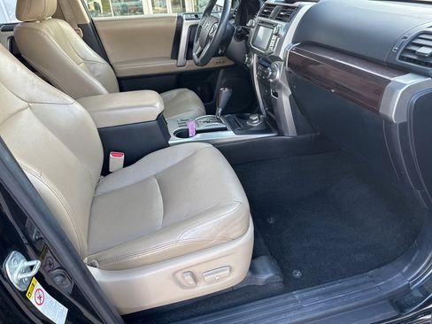 Used 2019 Toyota 4Runner Limited image 18