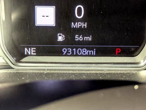 Used 2021 GMC Yukon XL Denali image 20