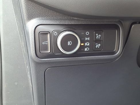 Used 2026 Ford Explorer Active w/ Active Comfort Package AWD/4WD image 19