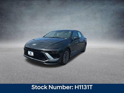 New 2025 Hyundai Sonata Limited image 7