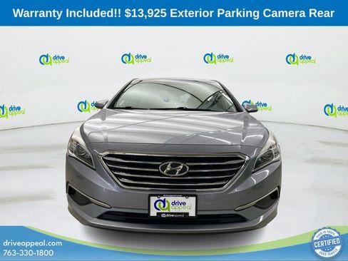 Used 2017 Hyundai Sonata SE w/ Cargo Package FWD image 3