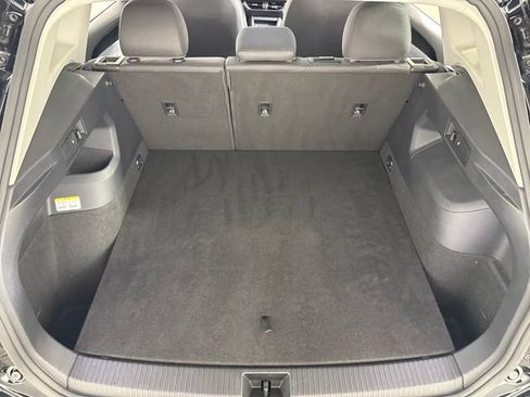 Used 2025 Volkswagen Tiguan S AWD/4WD image 19