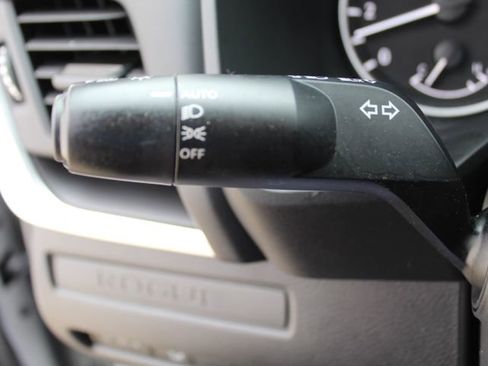 Used 2024 Nissan Rogue S image 17