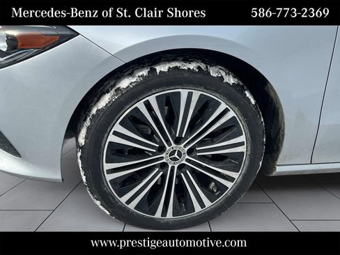 Used 2023 Mercedes-Benz CLA 250 4MATIC image 11