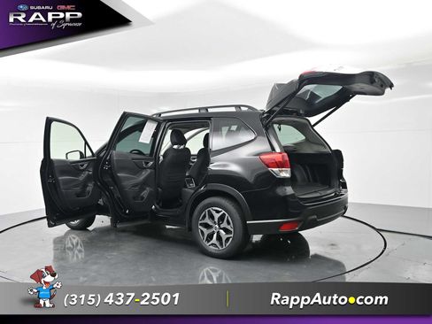 Used 2023 Subaru Forester Premium AWD/4WD image 77