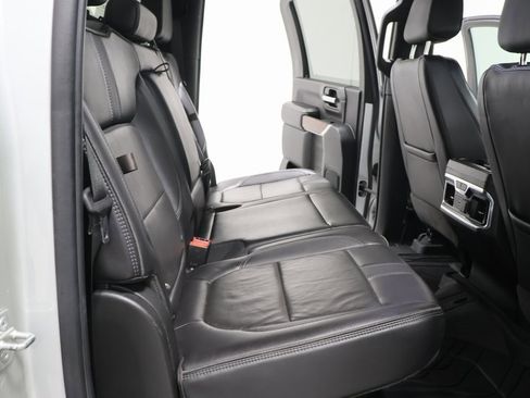 Used 2021 Chevrolet Silverado 2500 High Country image 30