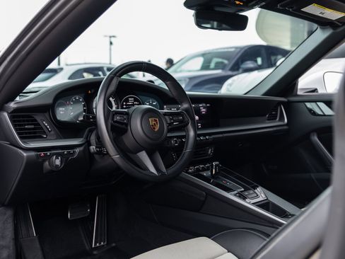 Certified 2021 Porsche 911 Targa 4S image 4