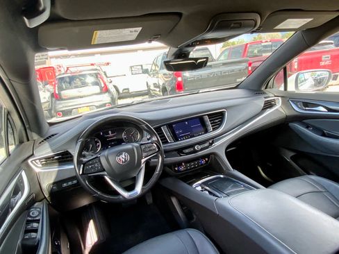 Used 2022 Buick Enclave Premium AWD/4WD image 32