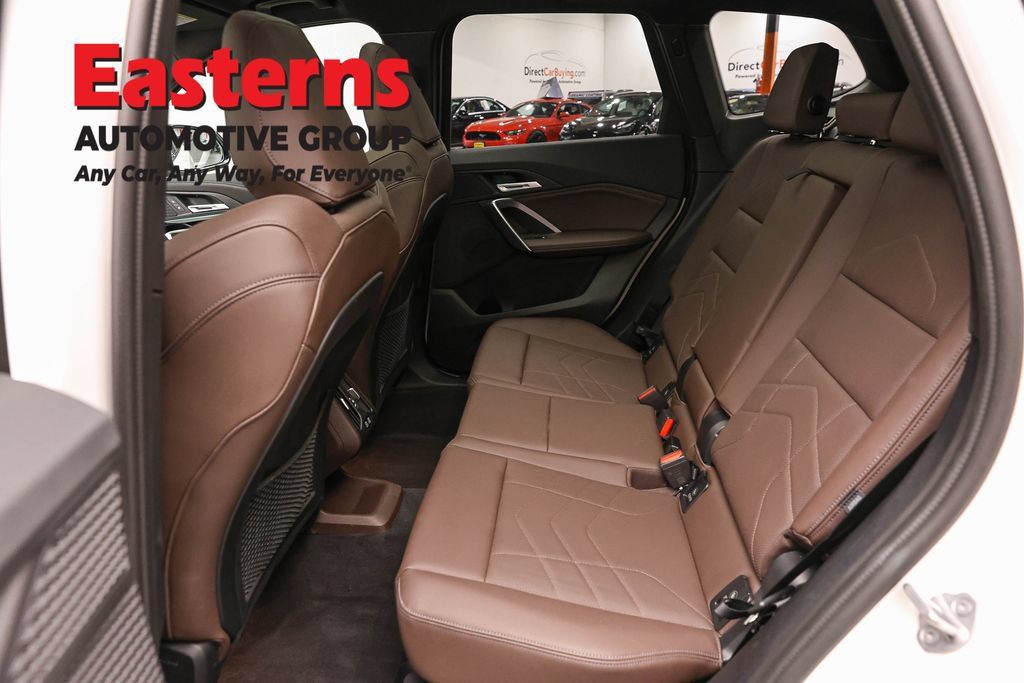 Used 2023 BMW X1 xDrive28i w/ M Sport Package AWD/4WD image 21