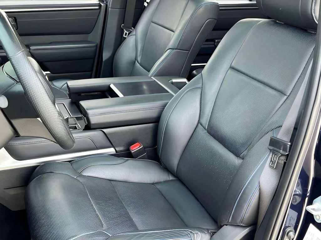 Used 2024 Toyota Sequoia Platinum AWD/4WD image 35