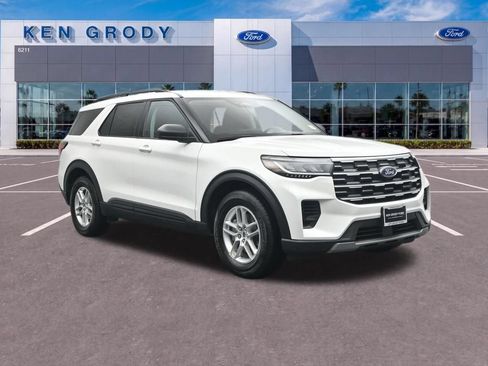 New 2026 Ford Explorer Active RWD image 1