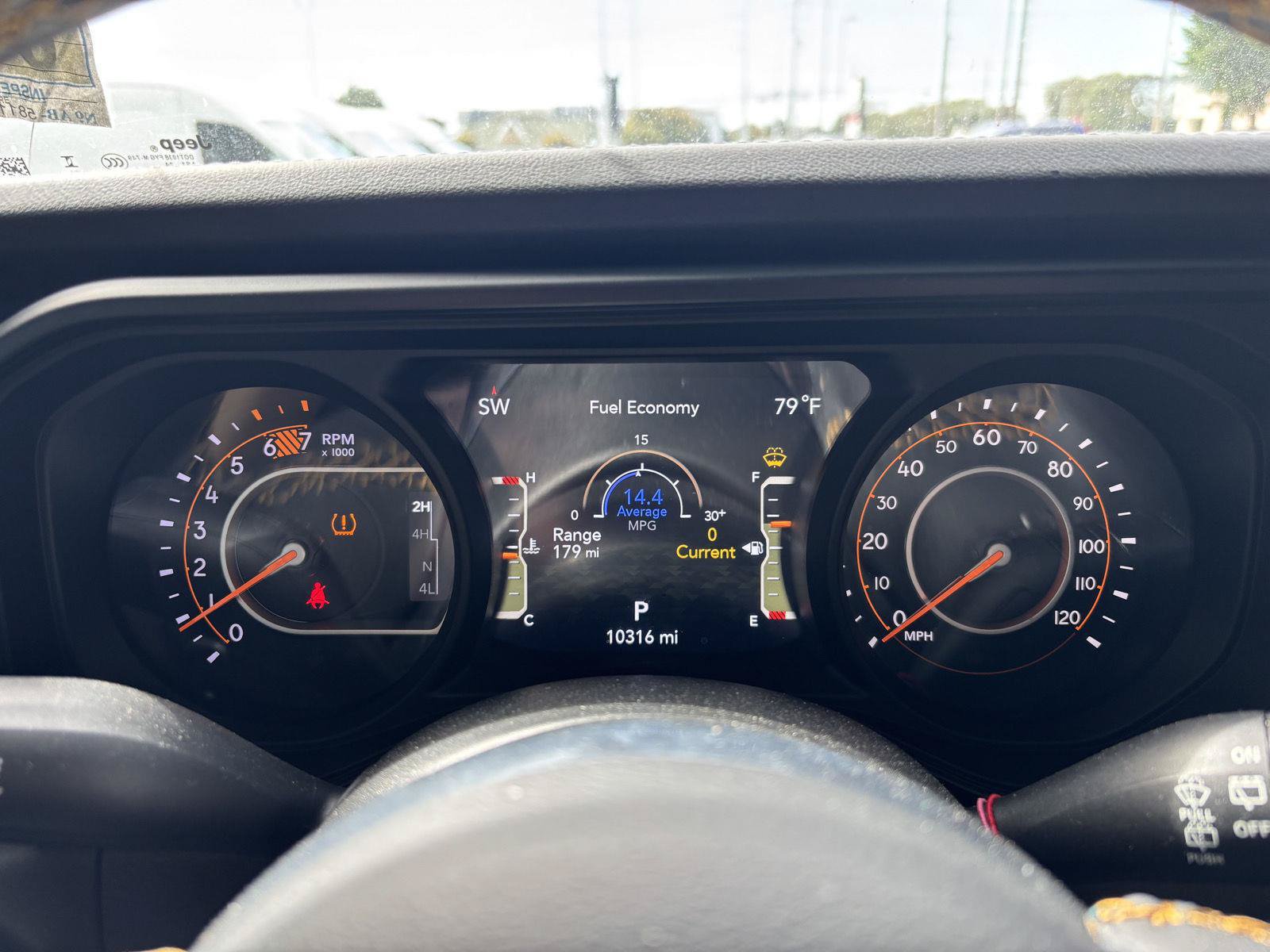 Used 2024 Jeep Wrangler Unlimited Sahara w/ Technology Group AWD/4WD image 28