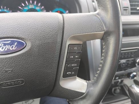 Used 2010 Ford Fusion SE image 16
