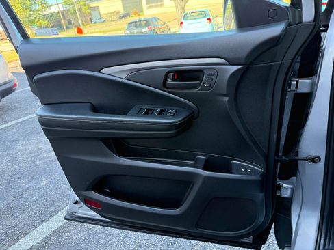 Used 2022 Honda Passport EX-L image 37