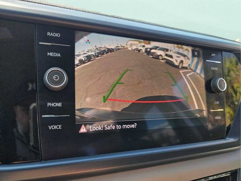 Used 2022 Volkswagen Taos SE image 27