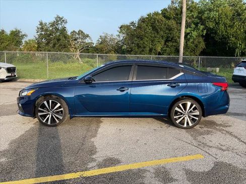 Used 2020 Nissan Altima 2.5 SR w/ Premium Package AWD/4WD image 6