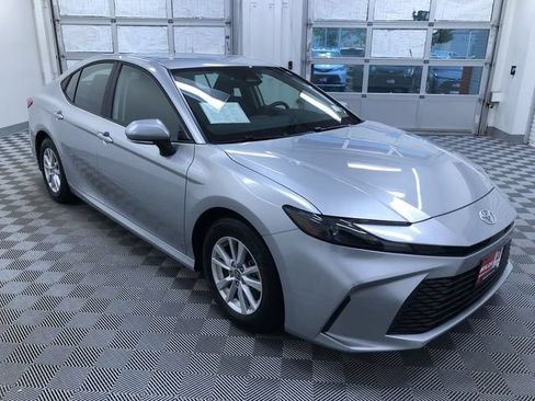 Used 2026 Toyota Camry LE FWD image 36