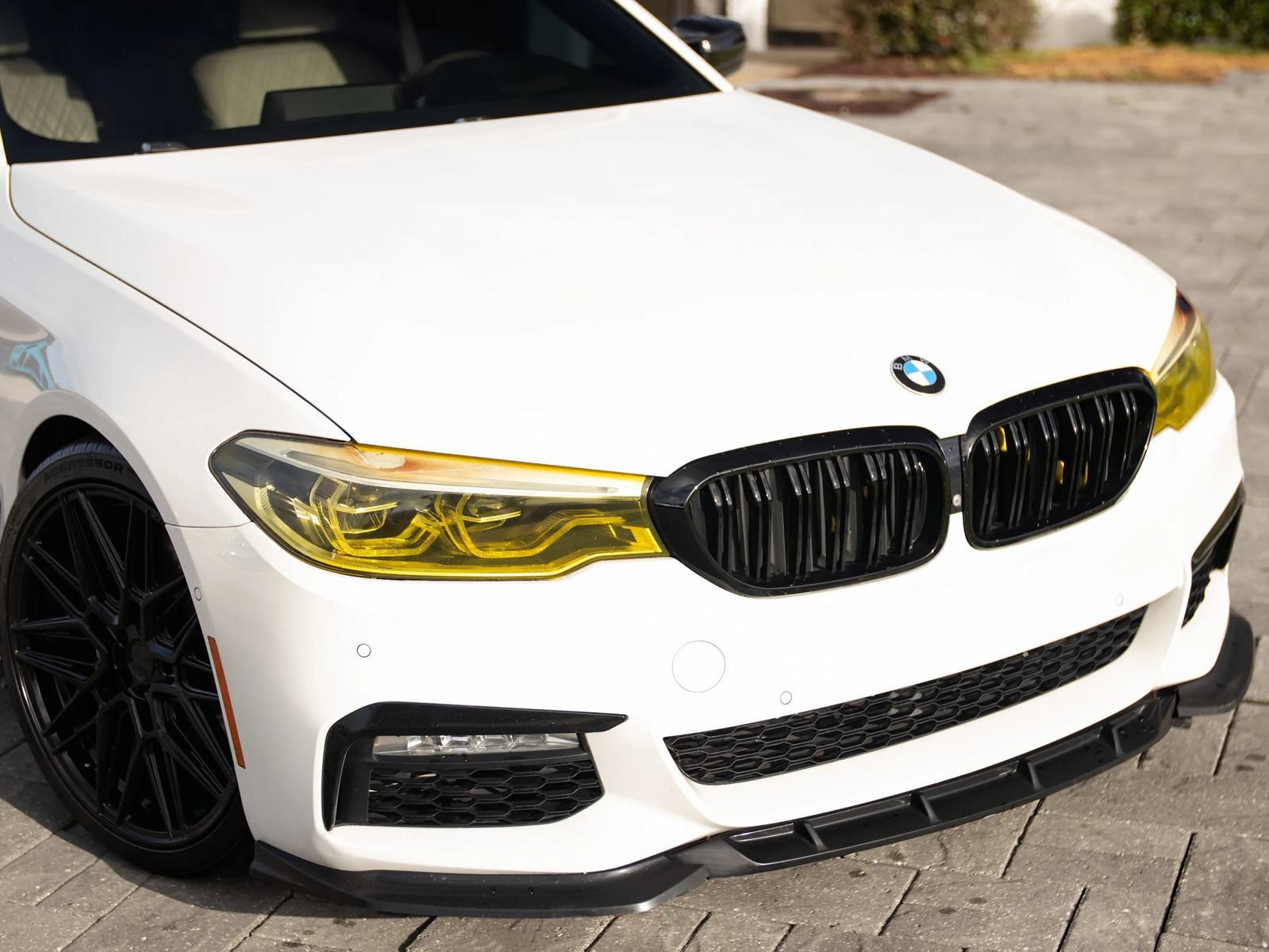 Used 2017 BMW 540i RWD image 3