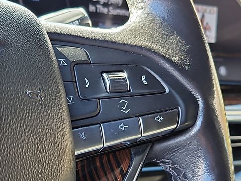 Used 2024 Cadillac Escalade ESV Luxury image 22