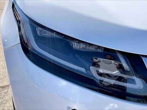 Used 2020 Land Rover Range Rover Velar S image 16