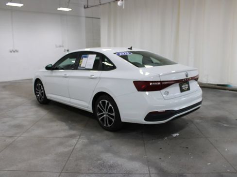 Used 2025 Volkswagen Jetta Sport FWD image 7