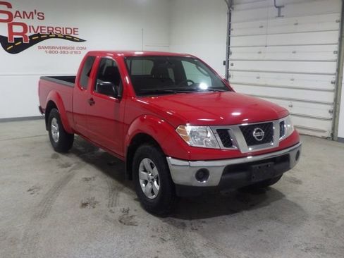 Used 2010 Nissan Frontier SE w/ SE Value Truck Pkg image 5