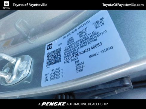 Used 2024 Chevrolet Colorado Z71 w/ Z71 Convenience Package 2 AWD/4WD image 8