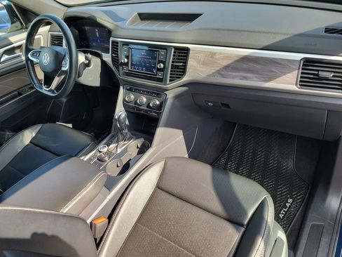 Used 2022 Volkswagen Atlas Cross Sport SE AWD/4WD image 39