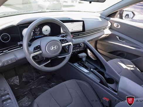 Used 2024 Hyundai Elantra SEL FWD image 16
