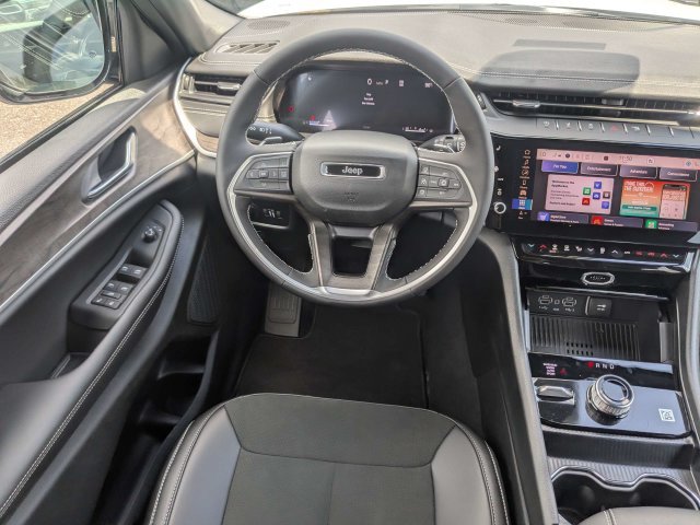 New 2026 Jeep Grand Cherokee Altitude AWD/4WD image 15