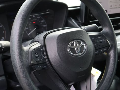 Used 2024 Toyota Corolla LE FWD image 17