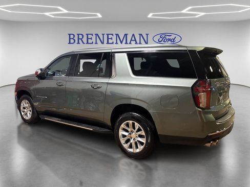 Used 2023 Chevrolet Suburban Premier image 7