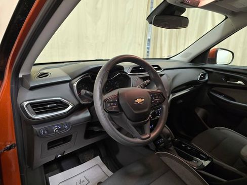 Used 2022 Chevrolet TrailBlazer LT AWD/4WD image 13