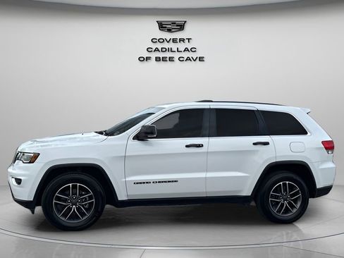 Used 2019 Jeep Grand Cherokee Limited w/ Luxury Group II image 4