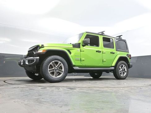 Used 2018 Jeep Wrangler Unlimited Sahara image 29