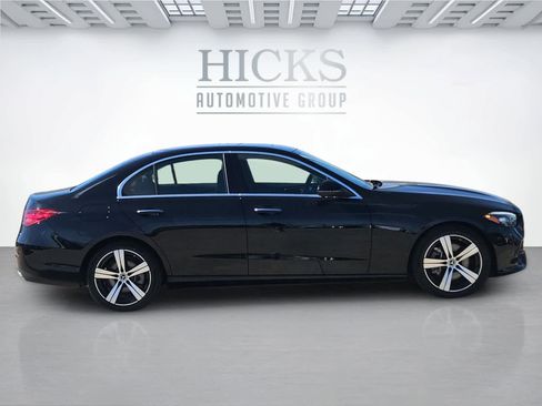 Used 2025 Mercedes-Benz C 300 Sedan image 4