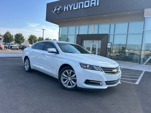 Used 2018 Chevrolet Impala LT FWD image 3