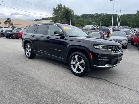 Certified 2023 Jeep Grand Cherokee L Limited w/ Luxury Tech Group II AWD/4WD image 6