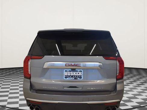 Used 2024 GMC Yukon Denali w/ Denali Reserve Package AWD/4WD image 11