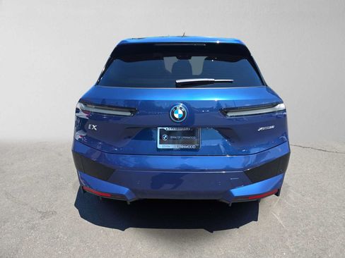 Used 2024 BMW iX xDrive50 w/ Sport Package AWD/4WD image 4