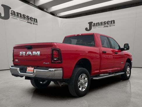 Used 2026 RAM 2500 Big Horn AWD/4WD image 4