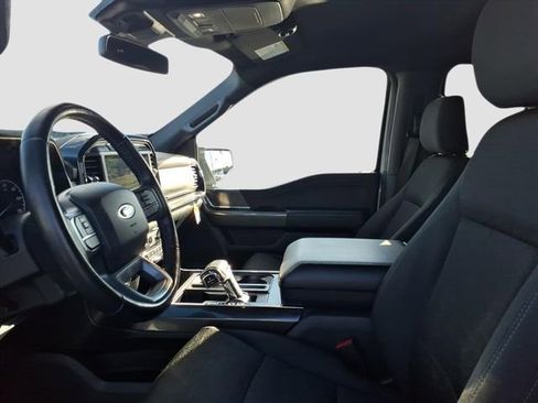 Used 2022 Ford F150 XLT w/ Equipment Group 302A High image 9
