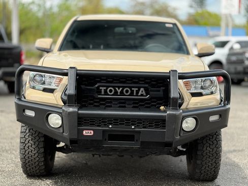 Used 2016 Toyota Tacoma TRD Off-Road w/ Towing Package image 3