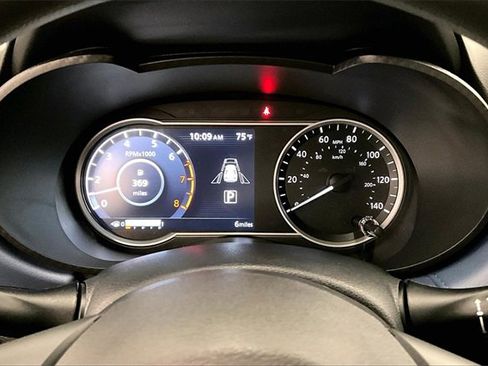 New 2025 Nissan Versa SV w/ Trunk Package image 21