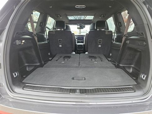 Used 2024 Jeep Grand Cherokee L Limited w/ Luxury Tech Group II image 24