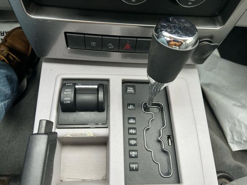 Used 2008 Jeep Liberty Sport w/ North Edition Group image 22