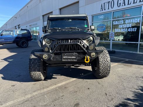 Used 2015 Jeep Wrangler Sport image 3